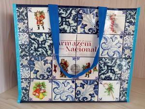 Bolsa de Mano Tejida de Polipropileno Económica Evergreen con Impresión de Letras en Grabado, Tamaño Mediano, Diseño Personalizado de Vietnam - Product Image 2