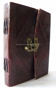 Diario en relieve de cuero genuino hecho a mano con cierre de bloqueo Cuaderno de cuero de Estilo Vintage Escritura y bocetos Uso comercial - Product Image 2