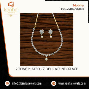 Collier plaqué 2 tons, bijoux délicat, joli design et sculpté - Product Image 2