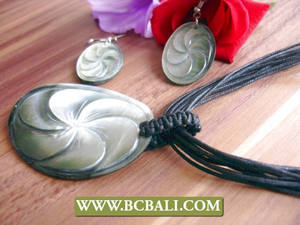 Bio coquillages sculpture à la main costume ensembles de bijoux colliers boucles d'oreilles à la main - Product Image 3