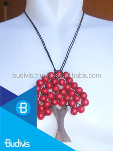 สร้อยคอไม้ประดับลูกปัดลายต้นไม้จากบาหลี - Product Image 5