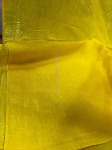 ผ้าคลุมฮิญาบวิสโคส 100% แบบมีประกายเงา สีพื้น สไตล์ยุโรป ขนาดกลาง ผ้าคลุมไหล่แบบเรียบ สำหรับผู้หญิง สวมใส่ได้ทุกวัน ฤดูใบไม้ผลิ ฤดูหนาว รับทำโลโก้ตามสั่ง สำหรับชาวมุสลิม - Product Image 4