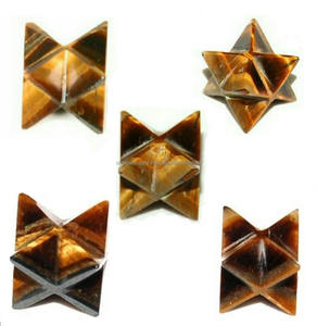 Vente en gros d'étoiles Merkaba en œil de tigre, pierres précieuses en quartz faites à la main, style Feng Shui, cristaux en vente - Product Image 1