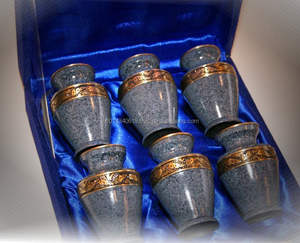 Urne de crémation en laiton - Product Image 1