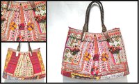 Sac fourre-tout décontracté vintage Banjara fait main en tissu de coton brodé de fleurs, perles et pompons, deux ouvertures, capacité 3L+, pour femme