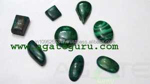 Cabujones de malaquita, mezcla de formas y tamaños, piedras preciosas naturales para la fabricación de joyas - Product Image 1