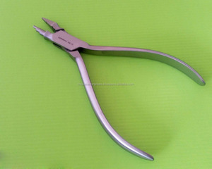 Pince à cintrer en <span class=keywords><strong>tweed</strong></span> de qualité médicale allemande en acier inoxydable de haute qualité pour laboratoire dentaire
