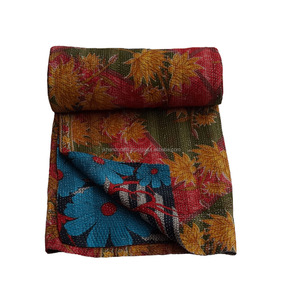 ผ้าห่ม Kantha ผ้าคลัทธาปักมือดีไซน์ลายดอกไม้ - Product Image 1