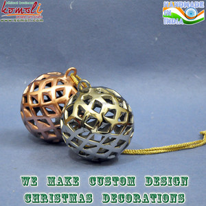 Adorno de Navidad de Metal personalizado con corte de diamante, decoración de vacaciones con forma de bola plana para árbol, Idea de regalo festivo personalizada - Product Image 4