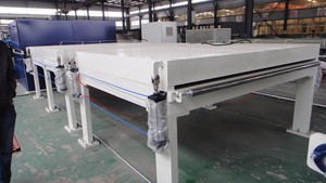 เครื่องผลิตแผ่นโปรไฟล์โพลีคาร์บอเนตแบบโปร่งใสชนิดสกรูเดี่ยวกำลังการผลิตสูง สายการผลิตเครื่องอัดรีดโพลีคาร์บอเนต PC - Product Image 4