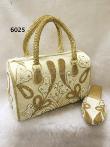 Sac et chaussures africains - Product Image 1