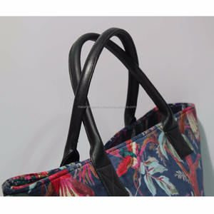 คอลเลคชั่นใหม่ฤดูใบไม้ร่วง2022กระเป๋าผ้ากำมะหยี่พิมพ์ลายโบฮีเมียนสำหรับผู้หญิงกระเป๋าถือแบบพกพาพร้อมสายคล้องคอ - Product Image 4