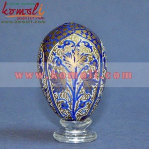 Oeufs de Pâques en bois peints à la main multicolores Décorations artisanales pour présentoirs de printemps, décorations de vacances et projets d'artisanat - Product Image 3