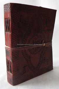 Diario en relieve de cuero indio Cuaderno de cuero vintage genuino hecho a mano con cierre de correa, para oficina y uso profesional - Product Image 2