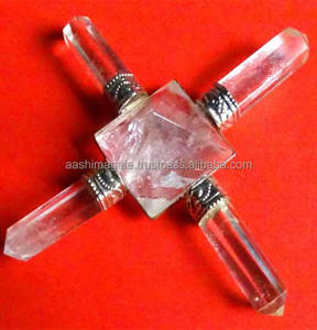 Vente en gros de générateur d'énergie à quartz en cristal naturel 4 crayons Chakra Reiki Fairy Elegant Feng Shui Gemstone Mascotte Gravure sculptée - Product Image 1
