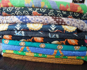 Edredón Kantha Vintage con Múltiples Diseños y Estampados - Product Image 1