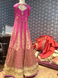 การออกแบบปักสาวแต่งงานที่มีคุณภาพสูง Anarkali ชุด - Product Image 3