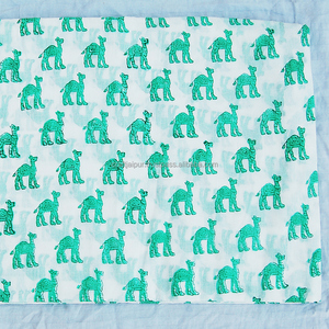 Textile de maison imprimé en blocs d'animaux 100% coton tissu indien fait à la main blanc écologique organique Voile artisanat faisant des sacs de matériel - Product Image 2