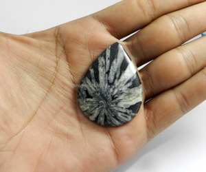ลูกแพร์ Cabochon 88.55 Cts อัญมณีหลวมสำหรับการทำเครื่องประดับดอกเบญจมาศธรรมชาติ48X36มม - Product Image 3
