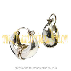 Pendientes de Plata de Ley 925 de diseño Simple de tendencia, joyería de plata Lisa chapada en oro para mujeres y niñas, proveedor directo exportador - Product Image 2