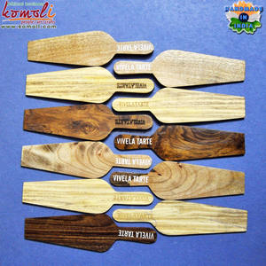 Espátula de madera con textura natural y diseño personalizado - Product Image 5