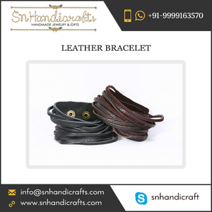 Pulsera de Cuero Genuino Hecha a Mano, Moderna y Elegante para Hombres y Chicos, para una Apariencia Estilosa - Product Image 1