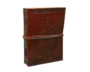 Diario de cuero genuino hecho a mano Triskele diseño celta cuaderno de escritura en relieve diario para Bloc de notas diario para papel en blanco Unisex - Product Image 1