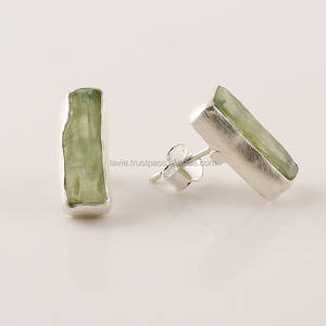 Boucles d'oreilles en pierres précieuses en argent sterling 925, bijoux en pierres précieuses de kyanite verte naturelle, fabricant de bijoux en pierres précieuses en argent fait à la main - Product Image 1