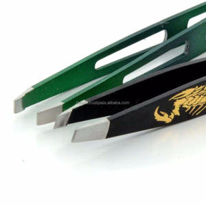 Juego de Pinzas para Cejas L.A. ELAHI CO Professional 2026, 5 Piezas, Acero Inoxidable de Lujo, Excelente Calidad, Puntas Inclinadas para Depilación - Product Image 6