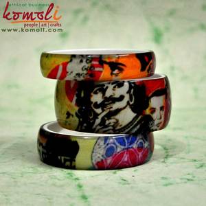 Paper Laminated Wholesale Fashion Jewelry Bangles Bracelets Made of Epoxy <b>Resin</b> - Product Image 4