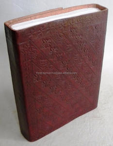 Cuaderno de tapa con solapa follaje estampado en relieve a mano al por mayor con cerradura - Product Image 2