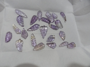 Feuilles sculptées en améthyste naturelle, pierres précieuses, feuilles de cristal faites à la main pour la fabrication de bijoux, vente en gros, lot décoratif, fournitures artisanales en vrac - Product Image 3