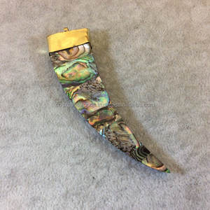 Colmillo largo plano con forma de punta de arcoíris, colgante, color marrón y azul, venta al por mayor - Product Image 3