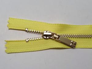 Vente en gros OZL No. 3 Fermeture à glissière en métal à extrémité ouverte en plastique nylon durable Fonction de verrouillage automatique Longueur 100mm Jeans Chaussures Sacs Vêtements Maison - Product Image 3