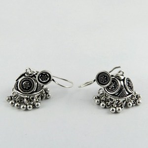 Pendientes Huggie Bohemios de Plata de Ley 925 con Diseño Cristiano en Forma de Jhumka, Lisos, para Mujer, Unisex, para Bodas y Fiestas - Product Image 4