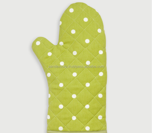 ถุงมือผ้าฝ้ายลายจุดสำหรับเตาอบอเนกประสงค์ - Product Image 1