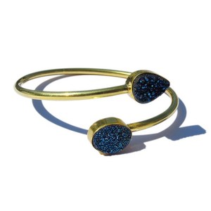 Shri Ashapura Jewels Brazalete de Plata de Ley 925 con Druzy Azul, Nuevo Diseño Bohemio, Forma de Corazones, Moda India - Product Image 4