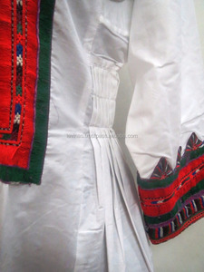 Vente flash sur les robes de style Banjara faites à la main avec des motifs ethniques tribaux pour les festivals, disponibles en gros - Product Image 3