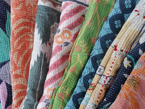 Venta al por mayor Vintage Kantha Bolso de hombro Indian Sari Kantha Cross Body Bag - Product Image 3