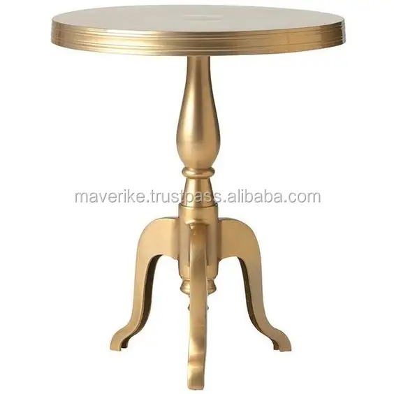 Table d'appoint ronde en or de conception antique Table basse en métal décoré Table de meubles de mariage en aluminium sculpté à la main