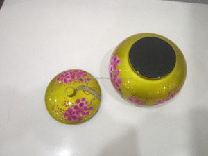 Lacquer small round box for garlic storage from Vietnam leading manufacturer - Product Image 5
