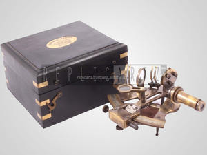 Sextant nautique en laiton avec boîte en bois Instruments de navigation Sextant nautique - Product Image 3
