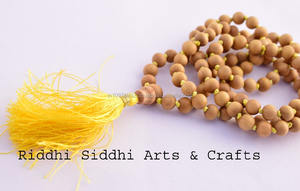 Perles en bois de santal indien, modèle traditionnel, mala de méditation, sculpture en bois de santal - Product Image 3