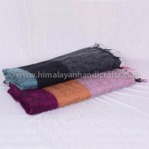 Châle en laine de yak à double motif de l'Himalaya HYWS 302 B - Product Image 3