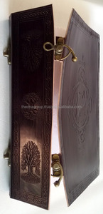 Cuaderno de cuero con 2 cierres diseño de lobo en relieve vintage hecho a mano al por mayor - Product Image 3