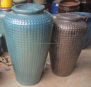 Fontaine d'eau décorative XL, jouet d'extérieur - Product Image 1