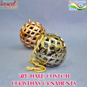 Ornamento de Navidad de metal blanco con corte de diamante, diseños personalizados grabados, decoraciones de Navidad - Product Image 6