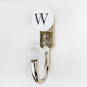 Styliste W Alphabet plat en céramique blanc solide mur réutilisable chapeau sacs vêtements crochets cintres robuste HK-285 - Product Image 2