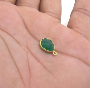 Pierre précieuse d'onyx vert en argent sterling 925 avec cadeau à la mode fait main plaqué or pour sa fabrication de bijoux connecteur de lunette - Product Image 1