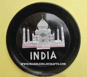 Placa con incrustaciones de mármol negro con diseño de piedra nácar Taj Mahal - Product Image 1